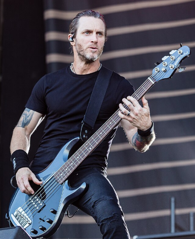 Brian Marshall (Bassist)