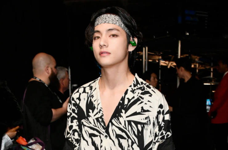 Kim Taehyung (V) Kim Taehyung (V)