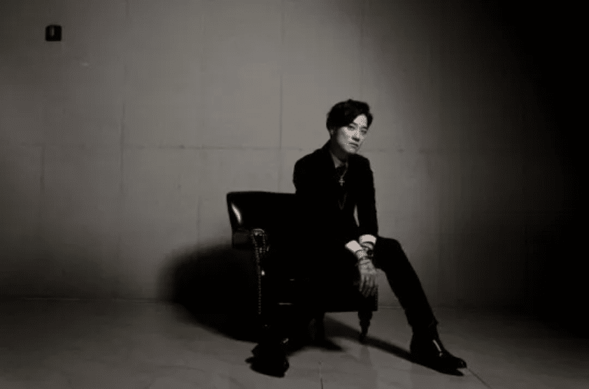 Outsider (Solo) Outsider (Solo)