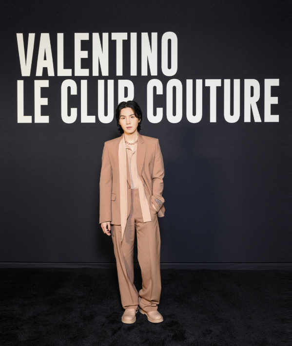 Suga – Valentino Suga – Valentino