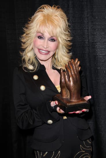Dolly Parton’s wealth from music, business ventures, and royalties Dolly Parton’s wealth from music, business ventures, and royalties