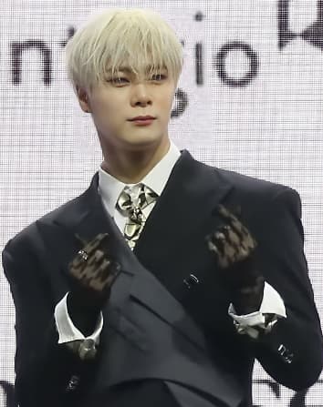 Moonbin Moonbin
