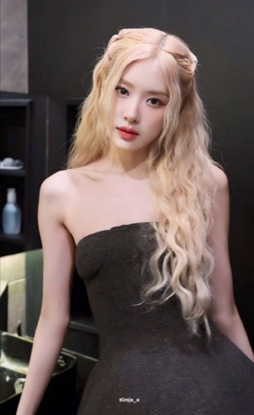 Rosé (Blackpink)